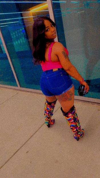 Sassy , 26  female escort, Jackson