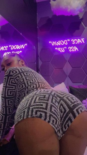 Lucky, 22  female escort, Jackson