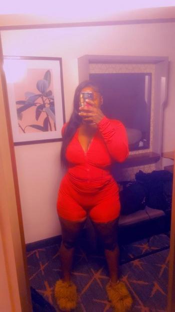 Hazel, 26  female escort, Jackson