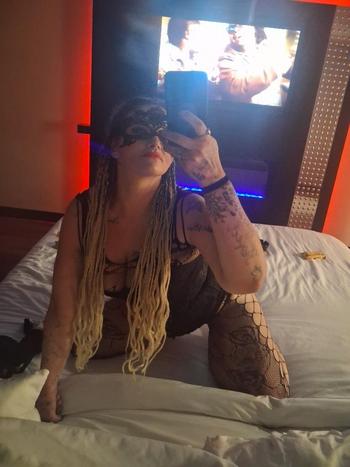 Sticky, 25  female escort, Jackson