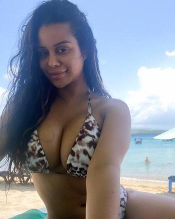 2285913907, female escort, Jackson